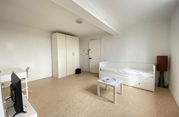 Appartement 1 pièces, VALENCIENNES — photo 2