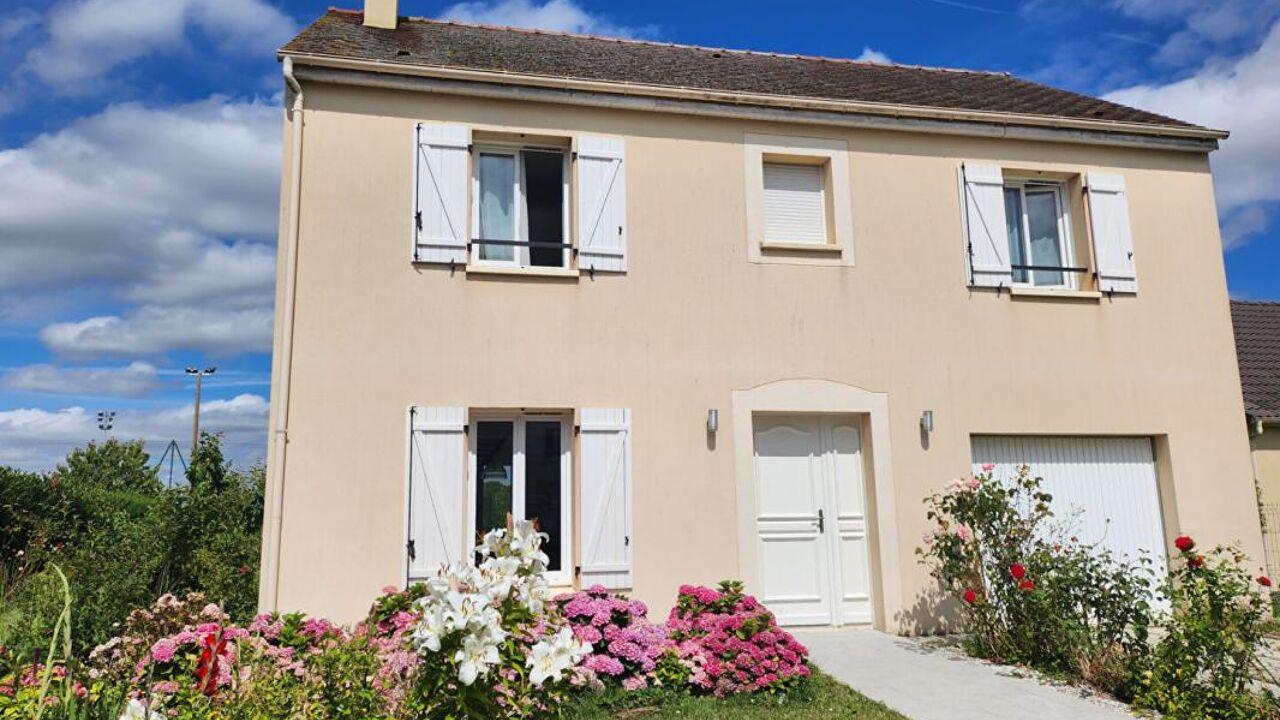 maison 6 pièces 102 m2 à vendre à Crèvecœur-le-Grand (60360)