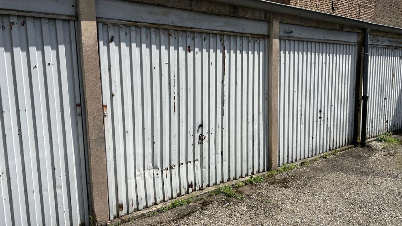 garage  pièces 13 m2 à louer à Strasbourg (67000)