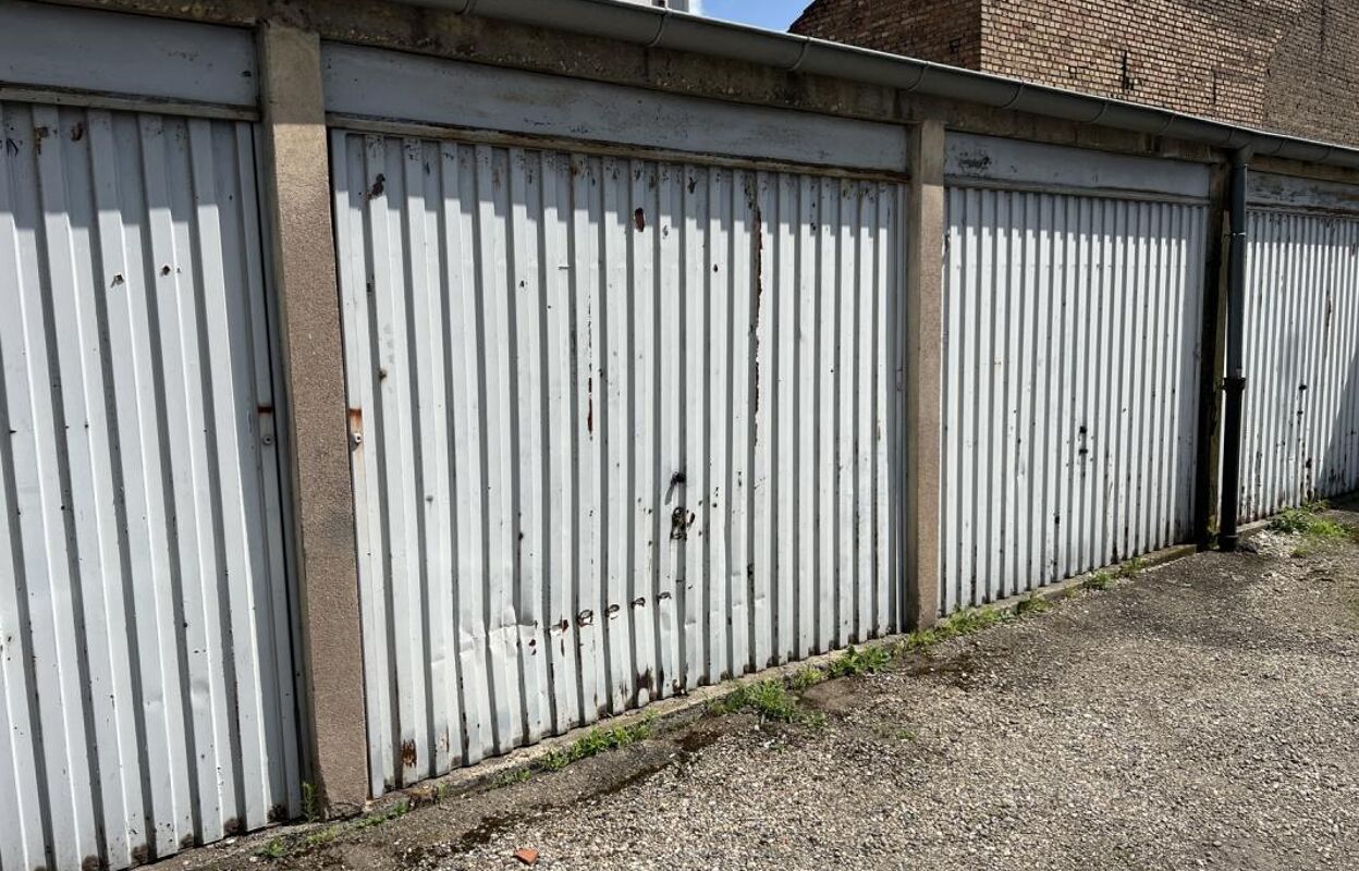 garage  pièces 13 m2 à louer à Strasbourg (67000)