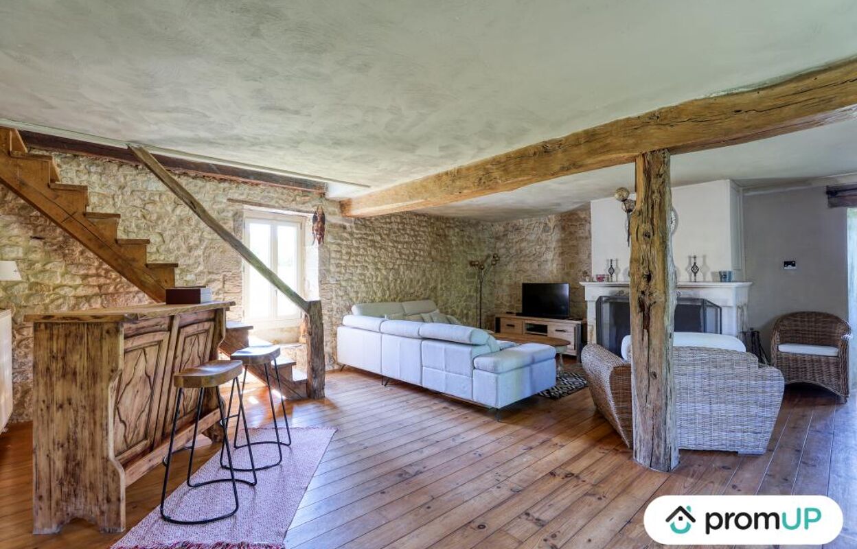 maison 8 pièces 1673 m2 à vendre à Brossac (16480)