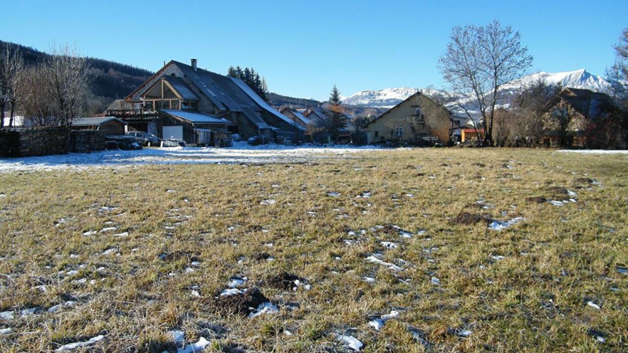 terrain  pièces 400 m2 à vendre à Chabottes (05260)