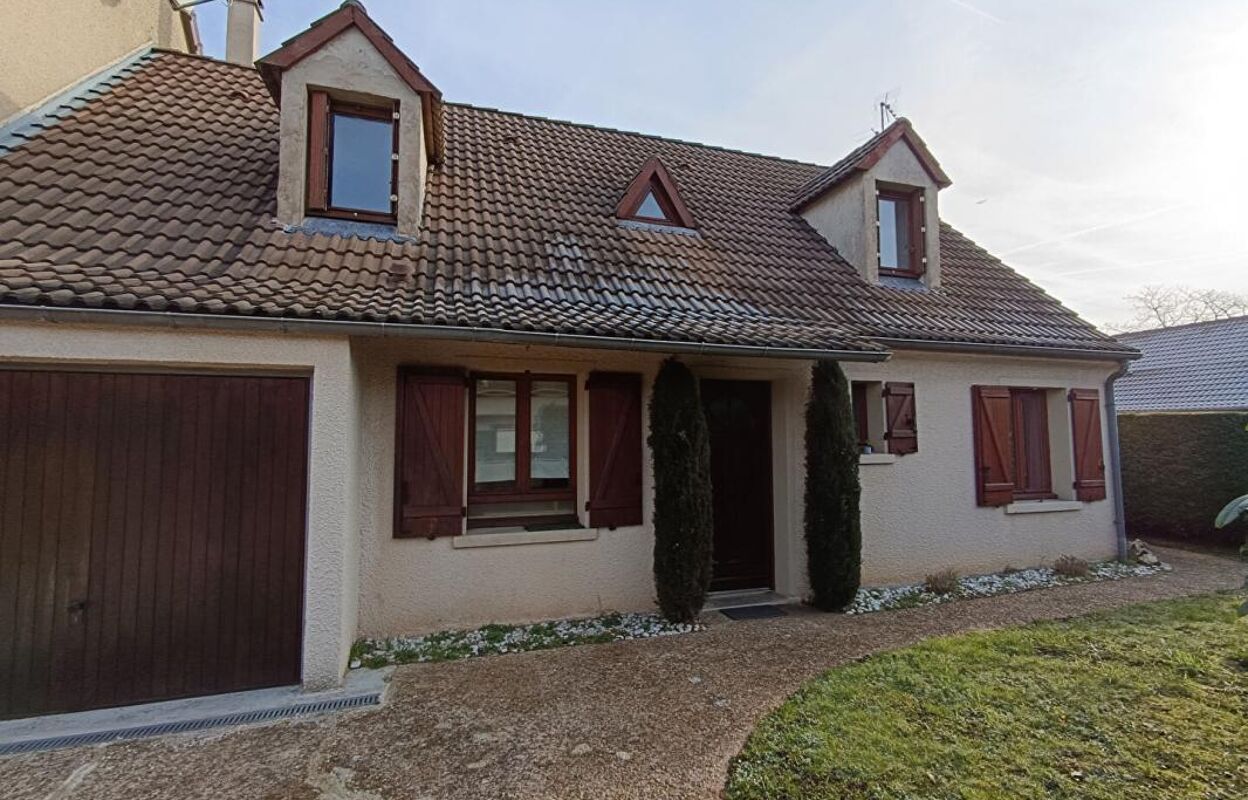 maison 6 pièces 117 m2 à vendre à Vernouillet (78540)