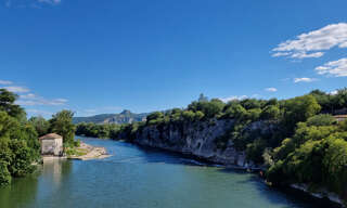 Maison 3 Pièces 300 m² à vendre à Ruoms (07120)