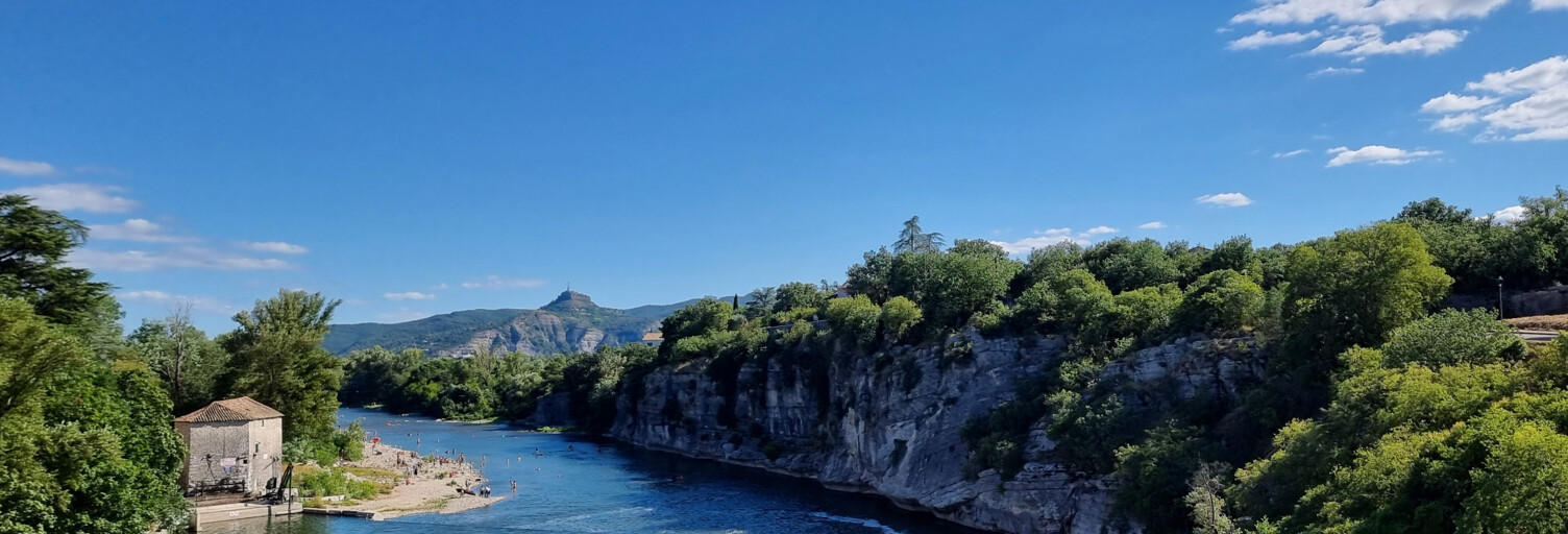 Maison 3 Pièces 300 m² à vendre à Ruoms (07120)