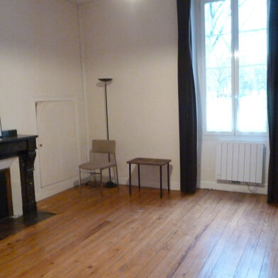 Appartement 1 pièces 370 €