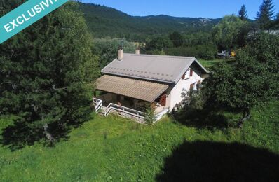 vente maison 229 000 € à proximité de Montclar (04140)