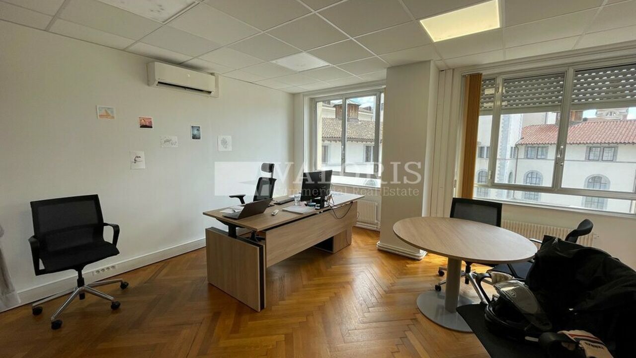 bureau  pièces 85 m2 à louer à Lyon 2 (69002)