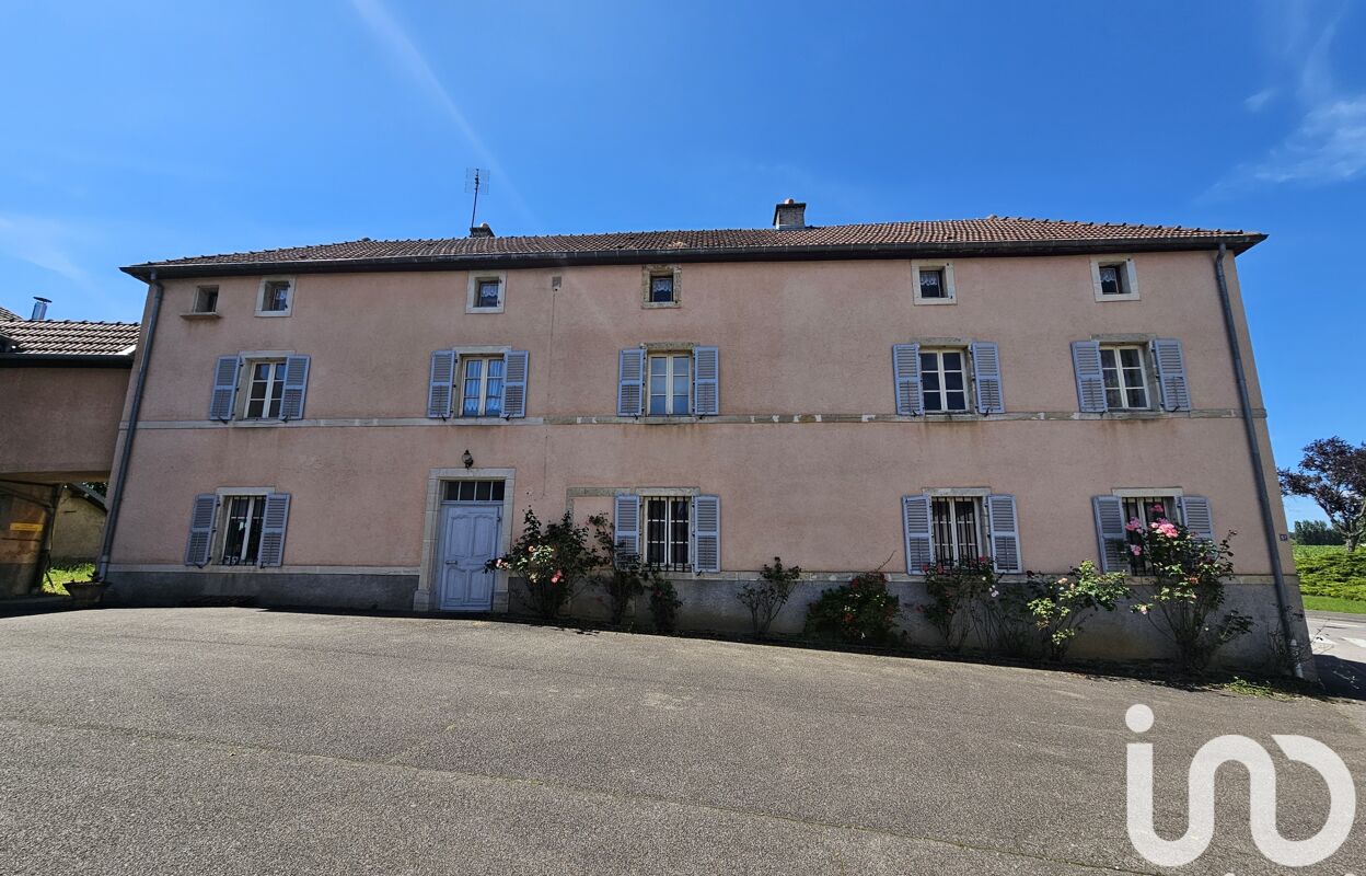 immeuble  pièces 1815 m2 à vendre à Pusey (70000)