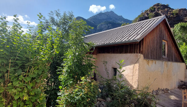 Villa / Maison 8 pièces  à vendre Barcelonnette 04400
