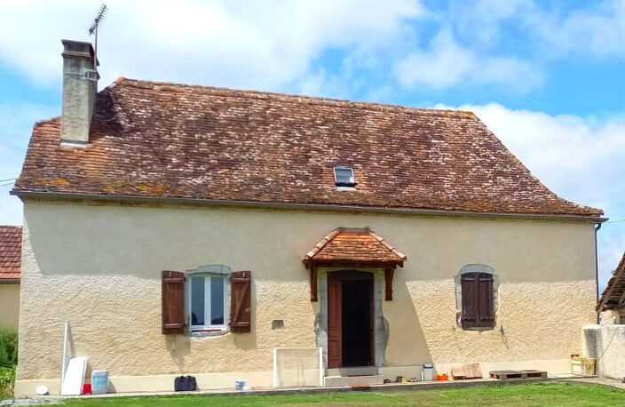 Maison, dépendances et chênaie sur 3100m2 — photo 2