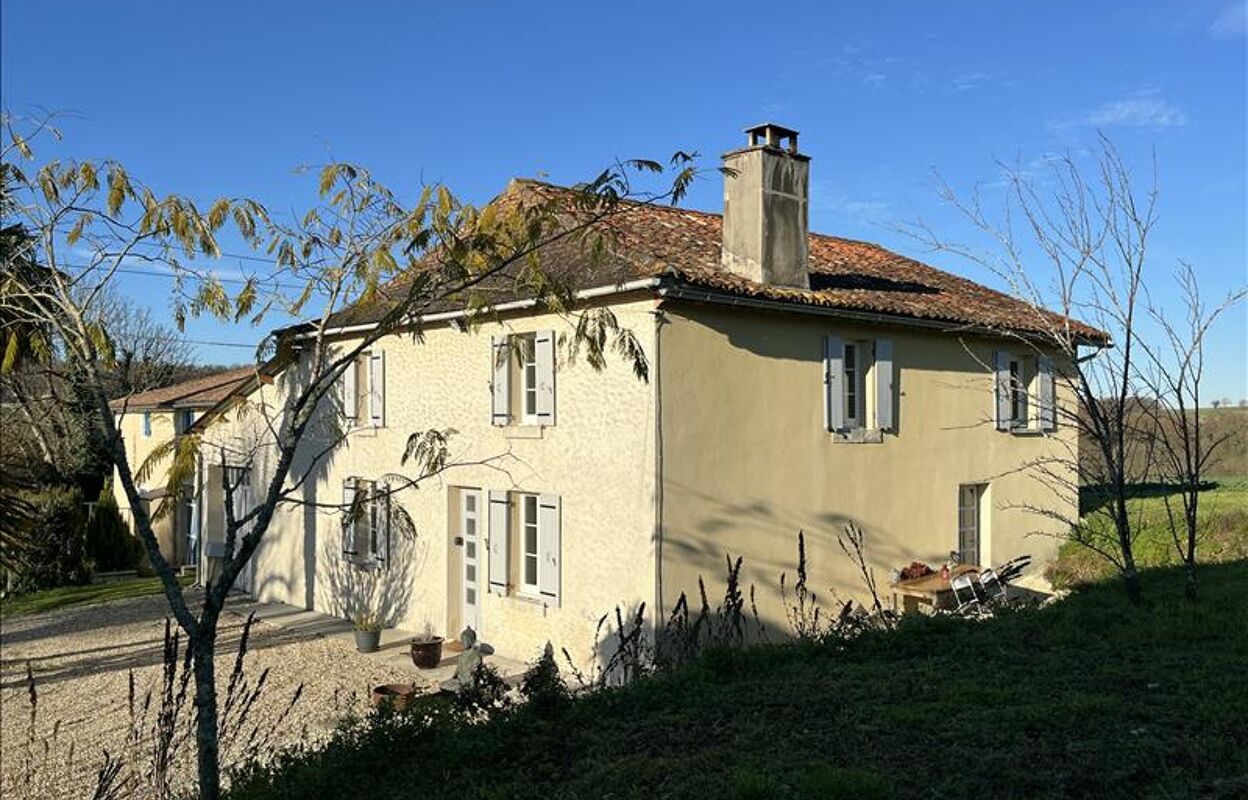 maison 5 pièces 138 m2 à vendre à Saint-Quentin-de-Chalais (16210)