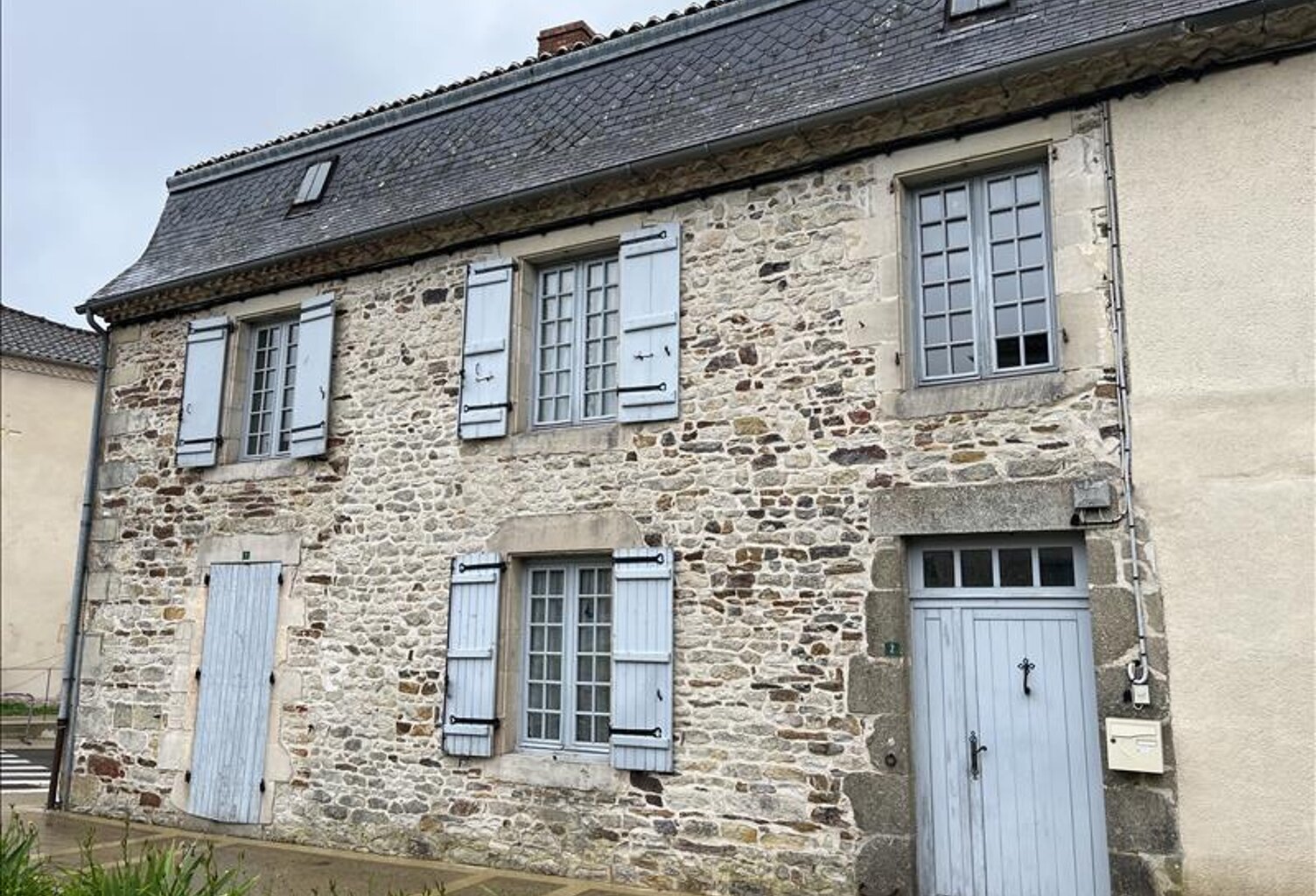 Maison de bourg de 6 pièces principales — photo 1