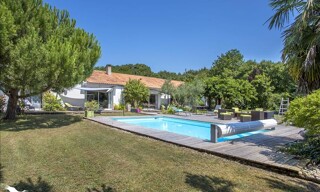 Maison 9 Pièces 267 m² à vendre à Le Thou (17290)
