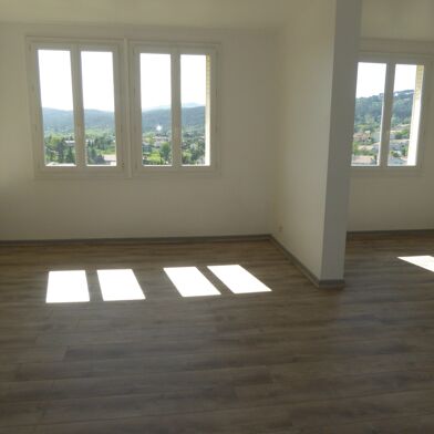 Appartement 4 pièces 73 m²