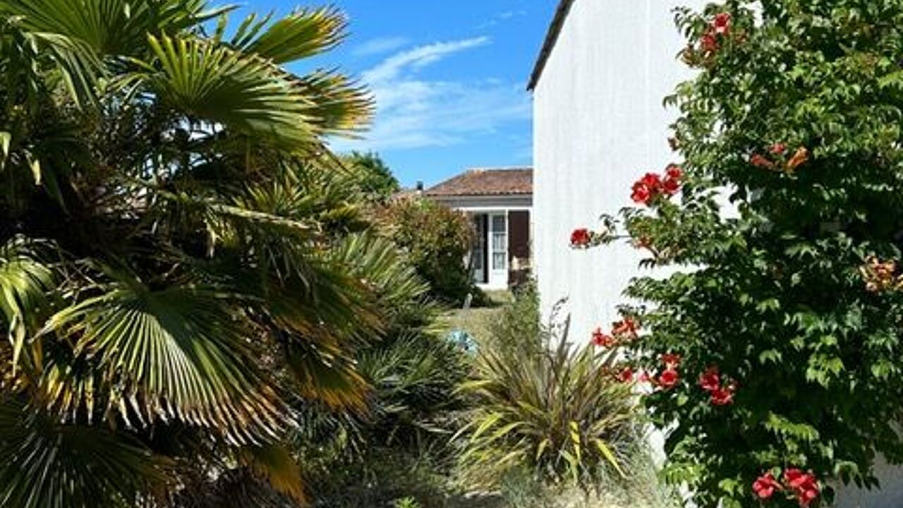 maison 5 pièces 106 m2 à vendre à Le Bois-Plage-en-Ré (17580)