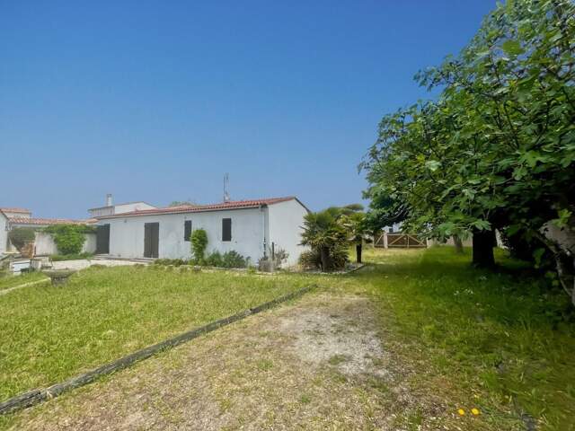 Maison À Vendre , Terrain 922 m² — photo du bien