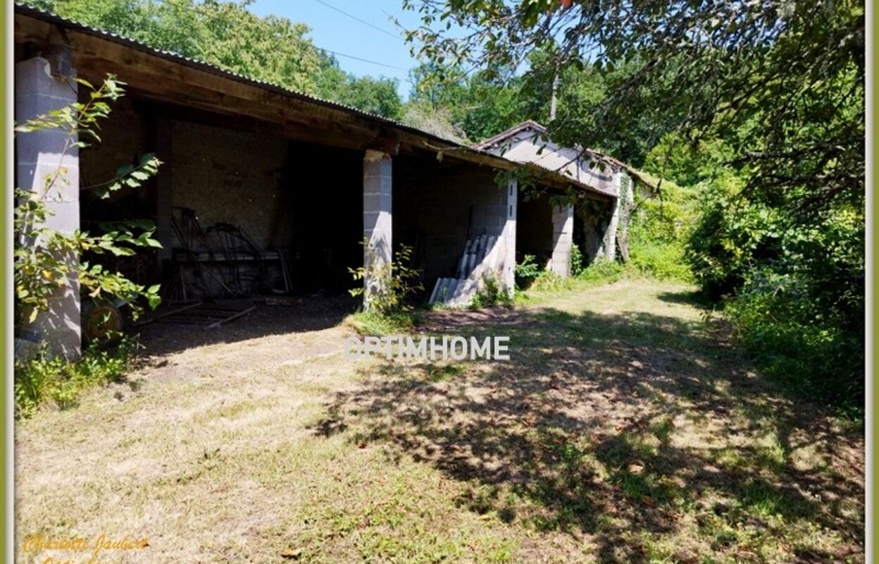 terrain  pièces 2570 m2 à vendre à Chalais (16210)