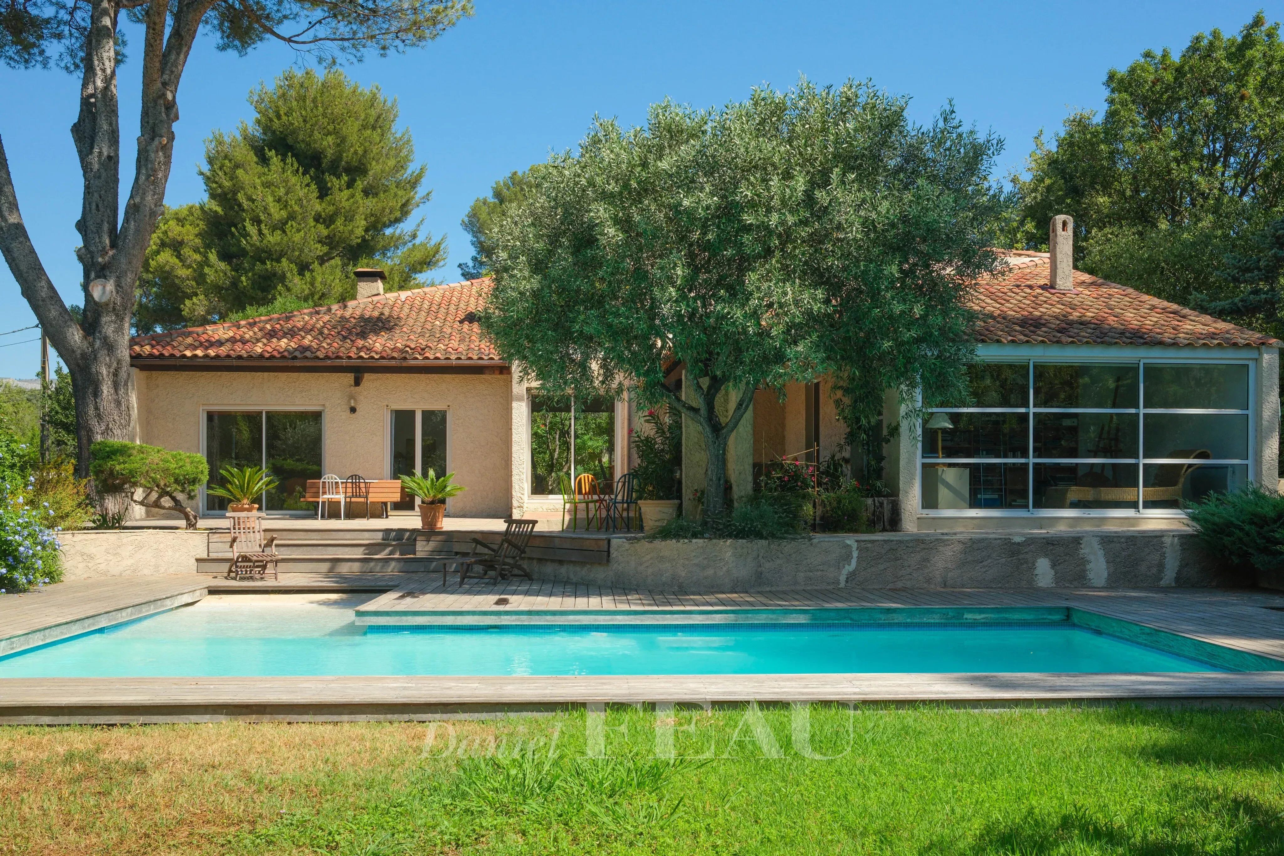 Villa / Maison 7 pièces  à vendre Aubagne 13400