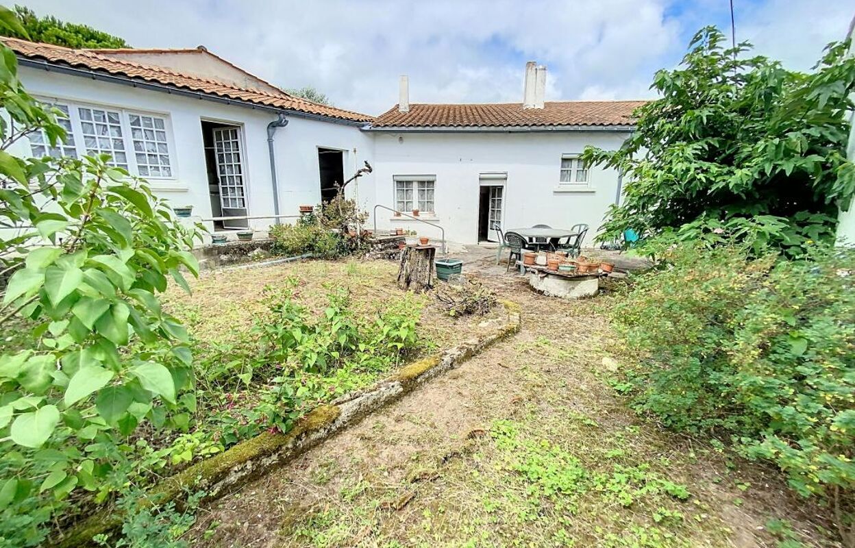 maison 6 pièces 108 m2 à vendre à Rivedoux-Plage (17940)