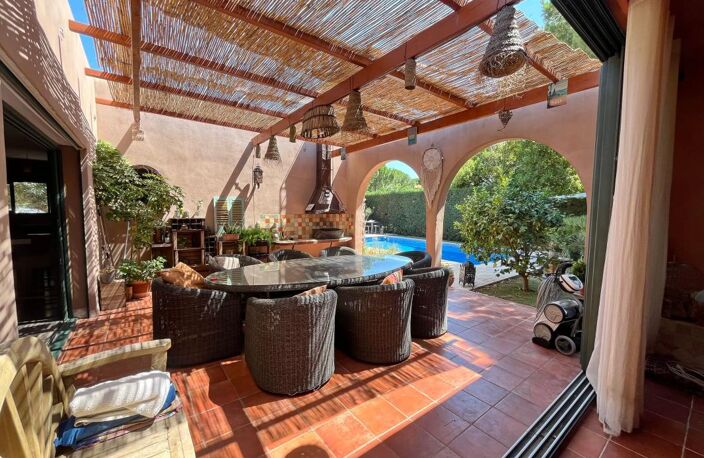 Villa de prestige proche de la plage — photo 2
