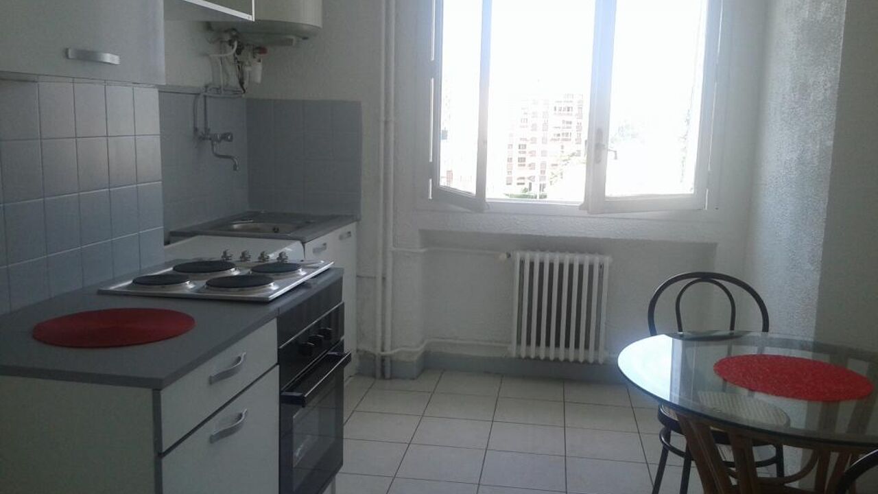 appartement 2 pièces 43 m2 à louer à Saint-Étienne (42000)