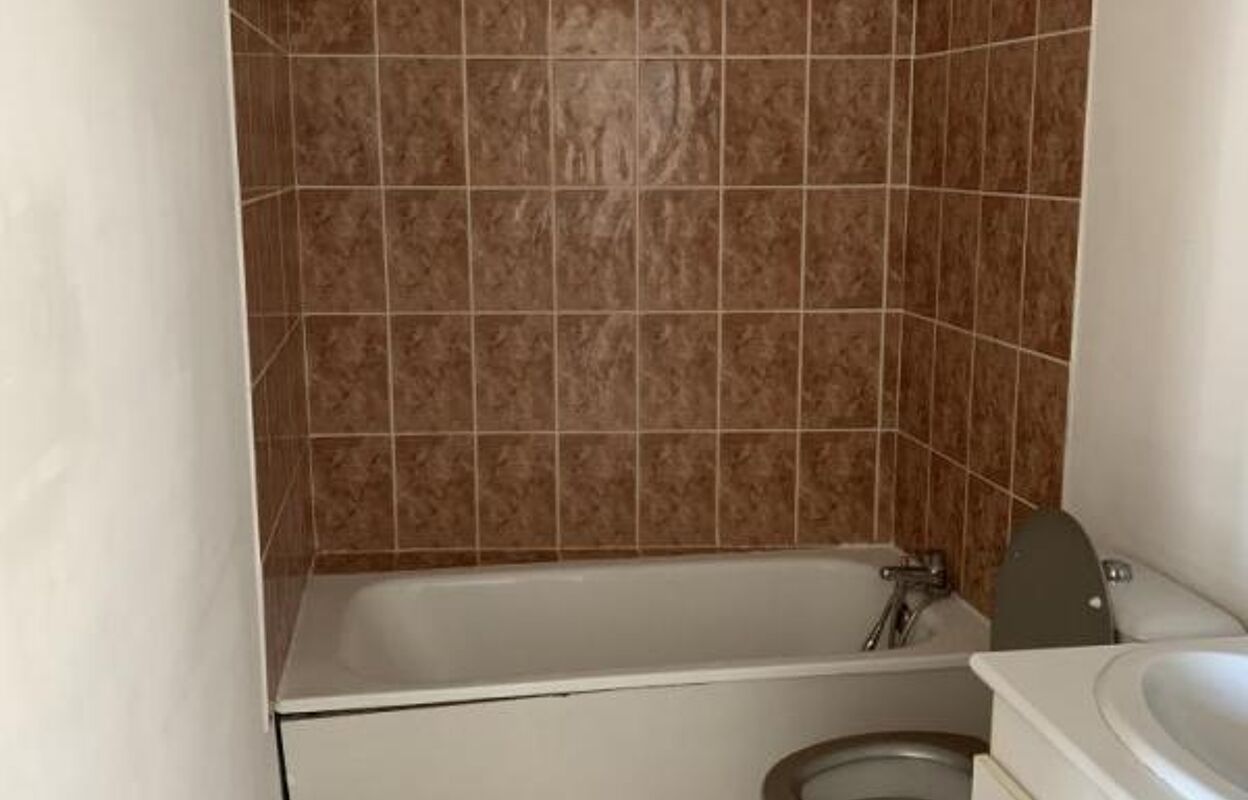 appartement 2 pièces 35 m2 à louer à Nîmes (30000)