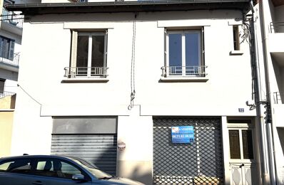 vente maison 148 000 € à proximité de Renaison (42370)