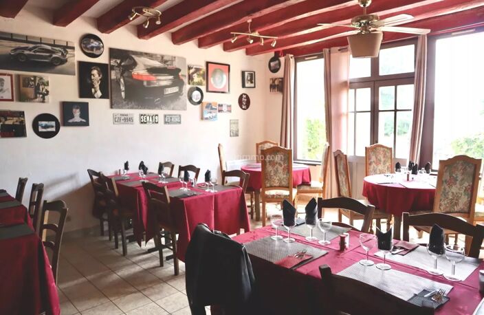 Murs et Fond de commerce d'un restaurant situé à TROO, village touristique. — photo 3