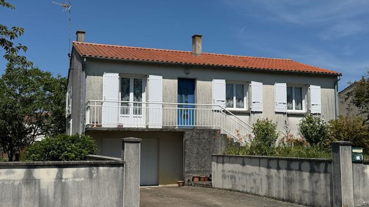 maison 4 pièces 83 m2 à vendre à Sainte-Hermine (85210)