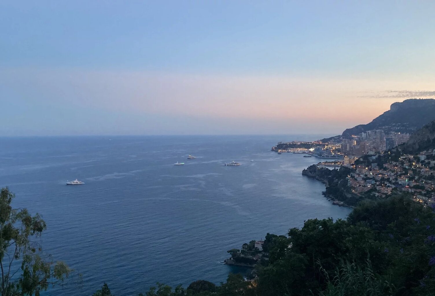 BELLE VILLA D'ARTISTE — photo 1
