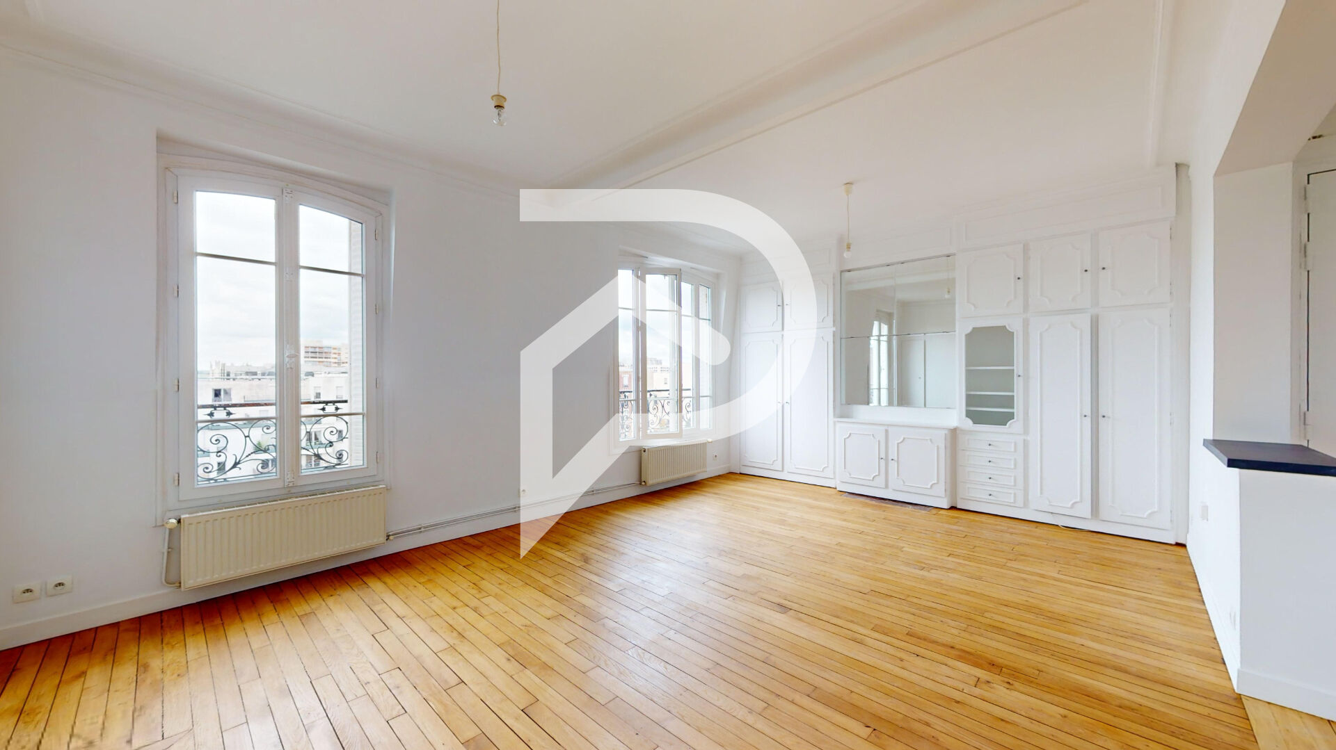 Appartement a louer paris-18e-arrondissement - 3 pièce(s) - 81 m2 - Surfyn