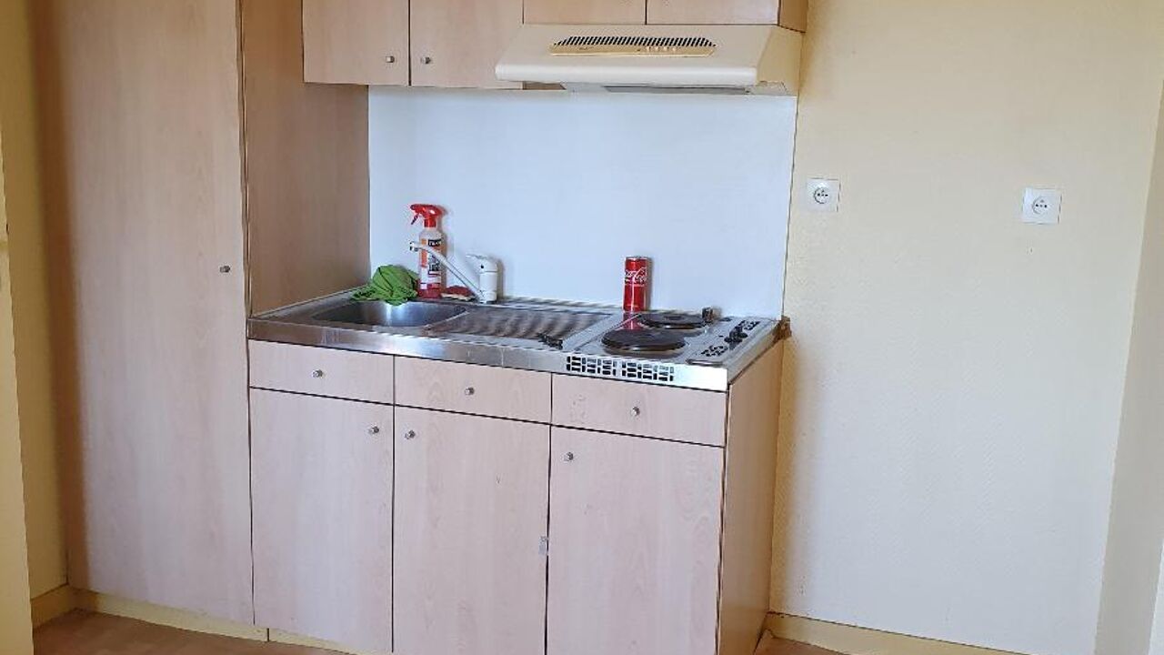 appartement 2 pièces 27 m2 à louer à Tillieres (49230)