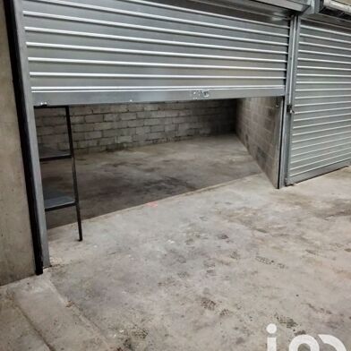 Garage 322 m²