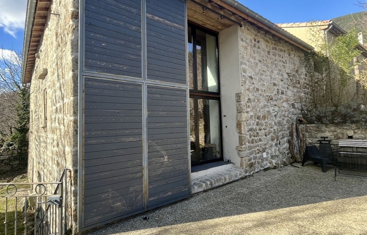 maison 4 pièces 114 m2 à vendre à Vals-les-Bains (07600)