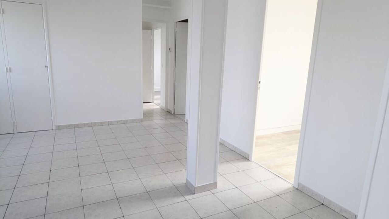 appartement 2 pièces 63 m2 à vendre à Saint-Pierre-Lès-Nemours (77140)