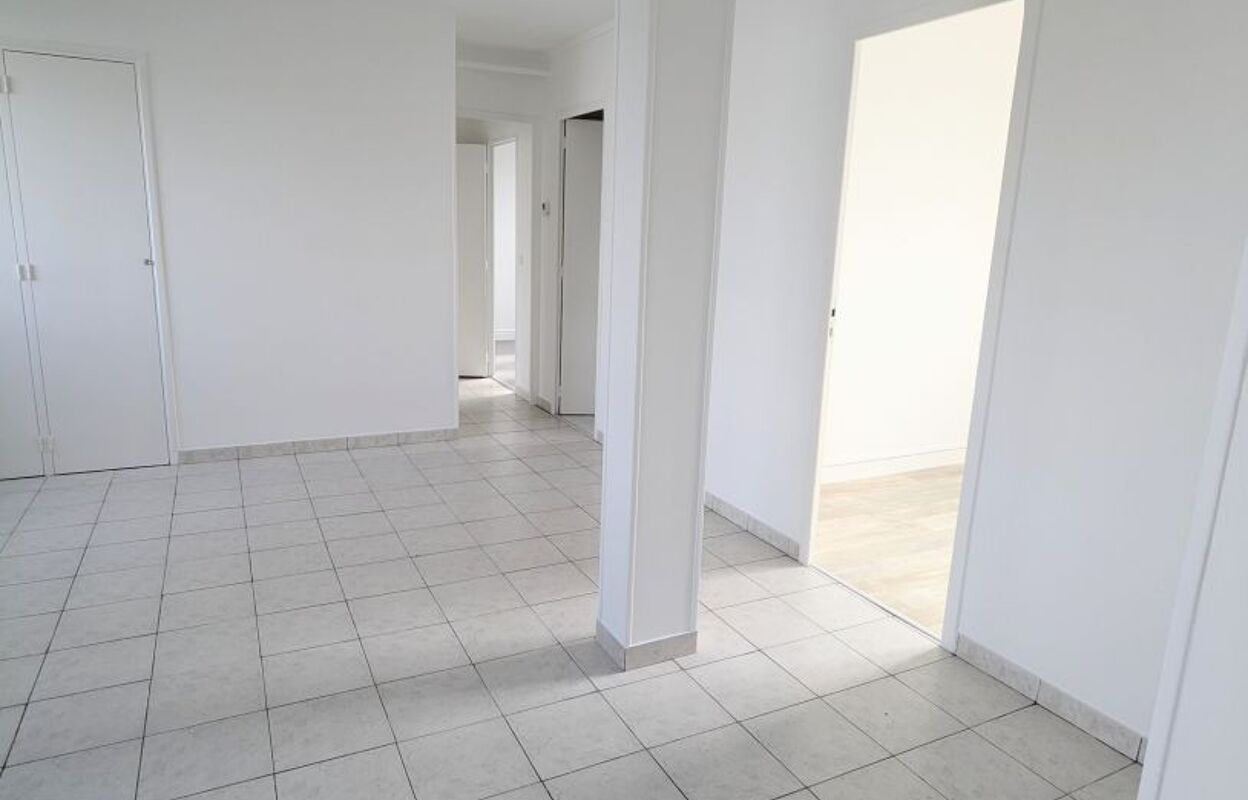 appartement 2 pièces 63 m2 à vendre à Saint-Pierre-Lès-Nemours (77140)