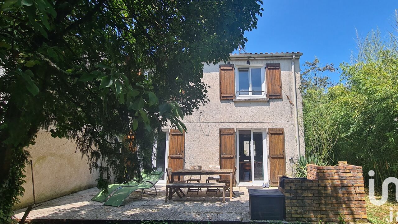 maison 6 pièces 110 m2 à vendre à Gond-Pontouvre (16160)