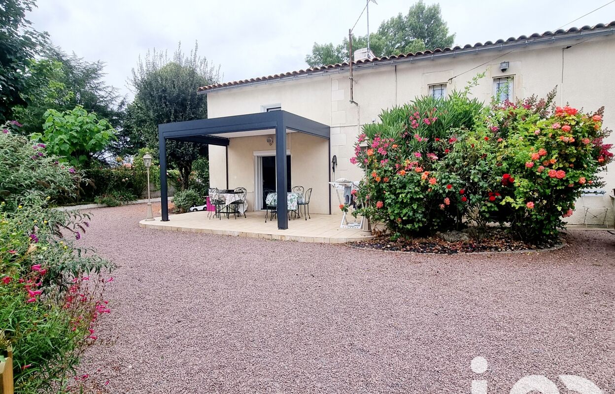 maison 8 pièces 300 m2 à vendre à Azay-le-Brûlé (79400)