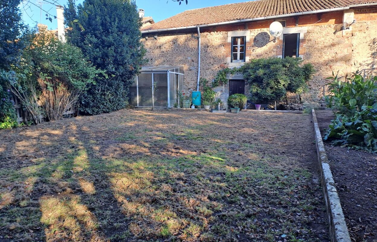 maison 7 pièces 160 m2 à vendre à Chirac (16150)