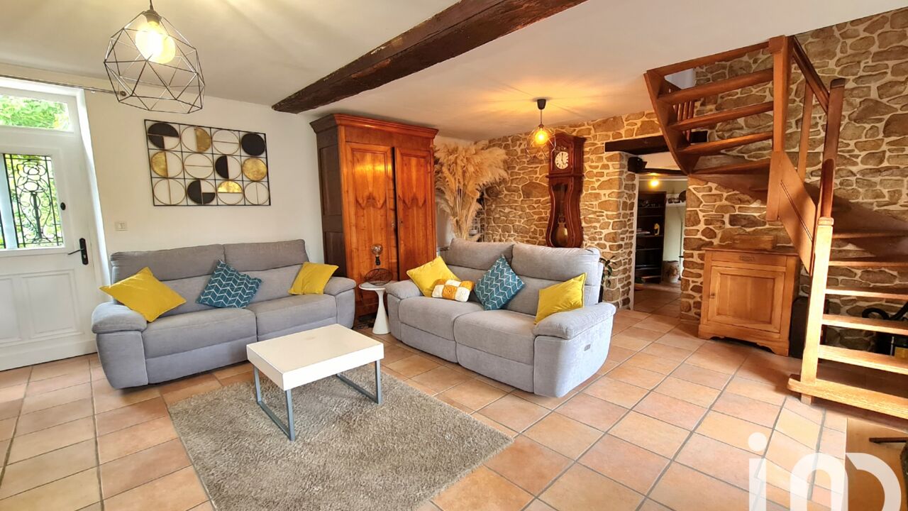 maison 7 pièces 135 m2 à vendre à Ambrières-les-Vallées (53300)