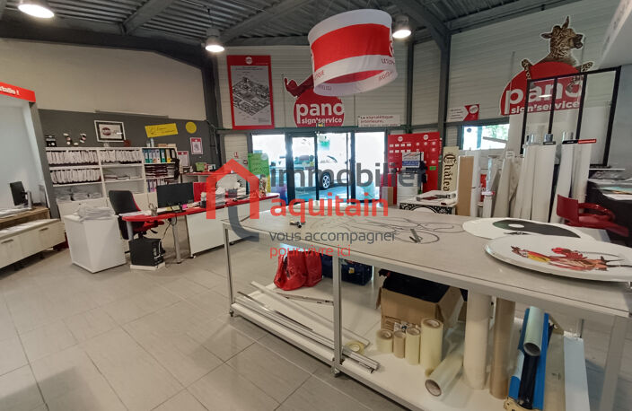 LIBOURNE - Fonds de commerce sous licence de marque spécialis... — photo 2