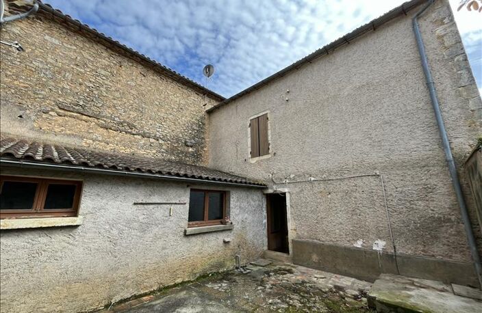 Maison de bourg de 5 pièces principales — photo 2