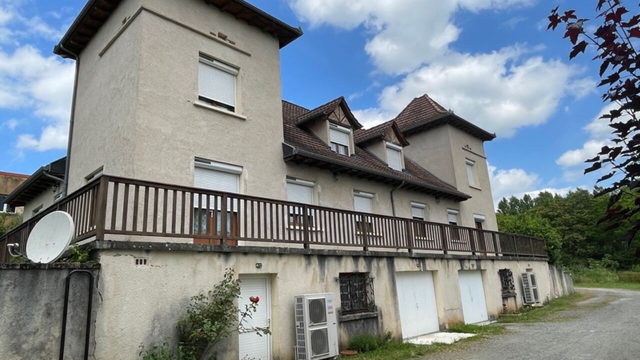 maison 10 pièces 234 m2 à vendre à Capdenac (46100)