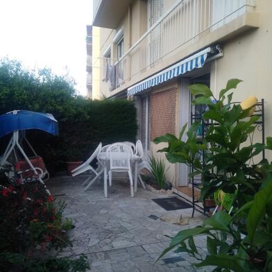 Appartement 1 pièces 700 €