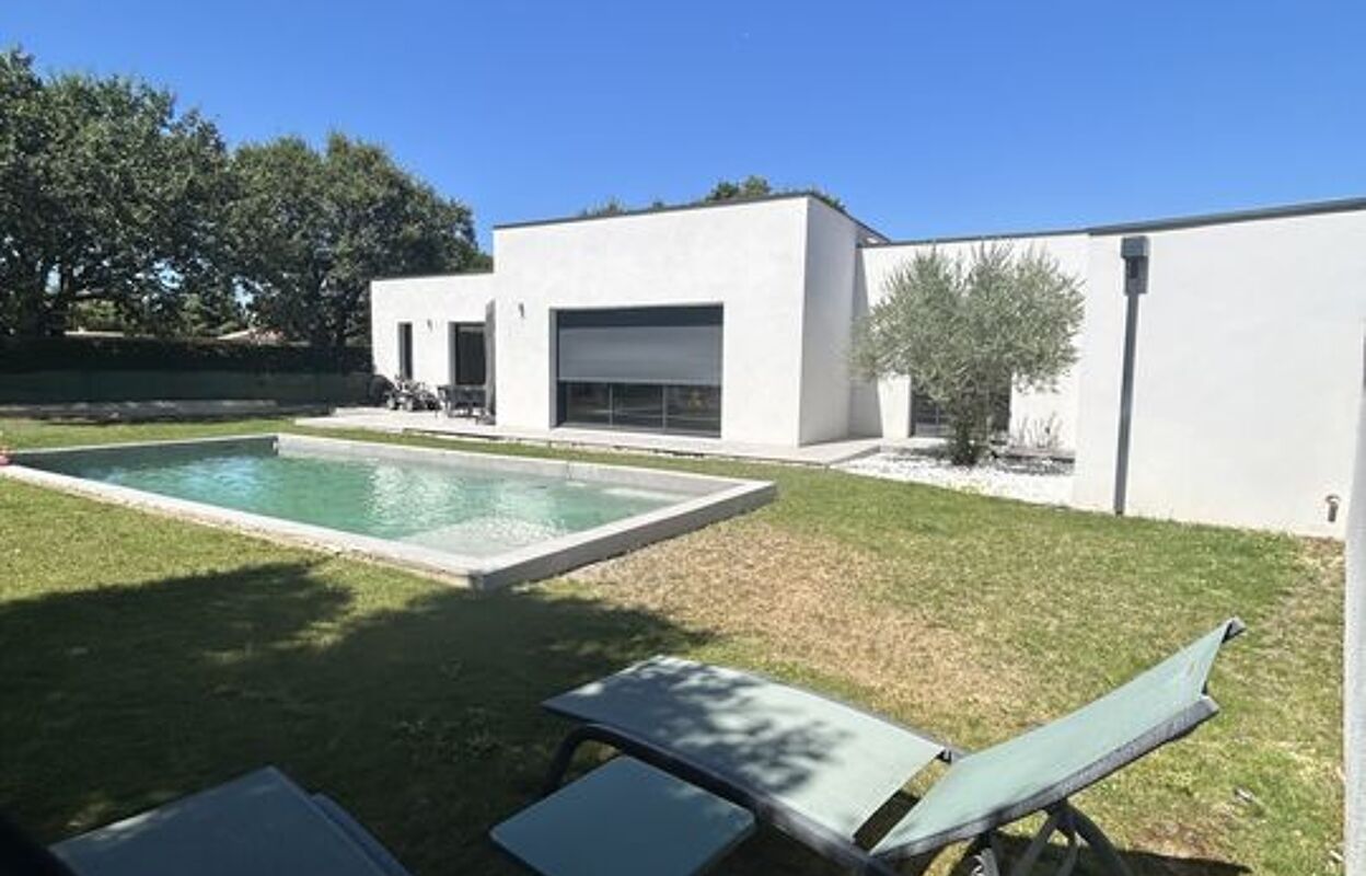 maison 5 pièces 155 m2 à vendre à Rochefort-du-Gard (30650)