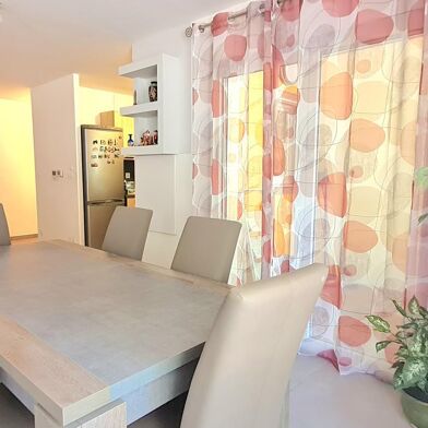 Appartement 4 pièces 77 m²