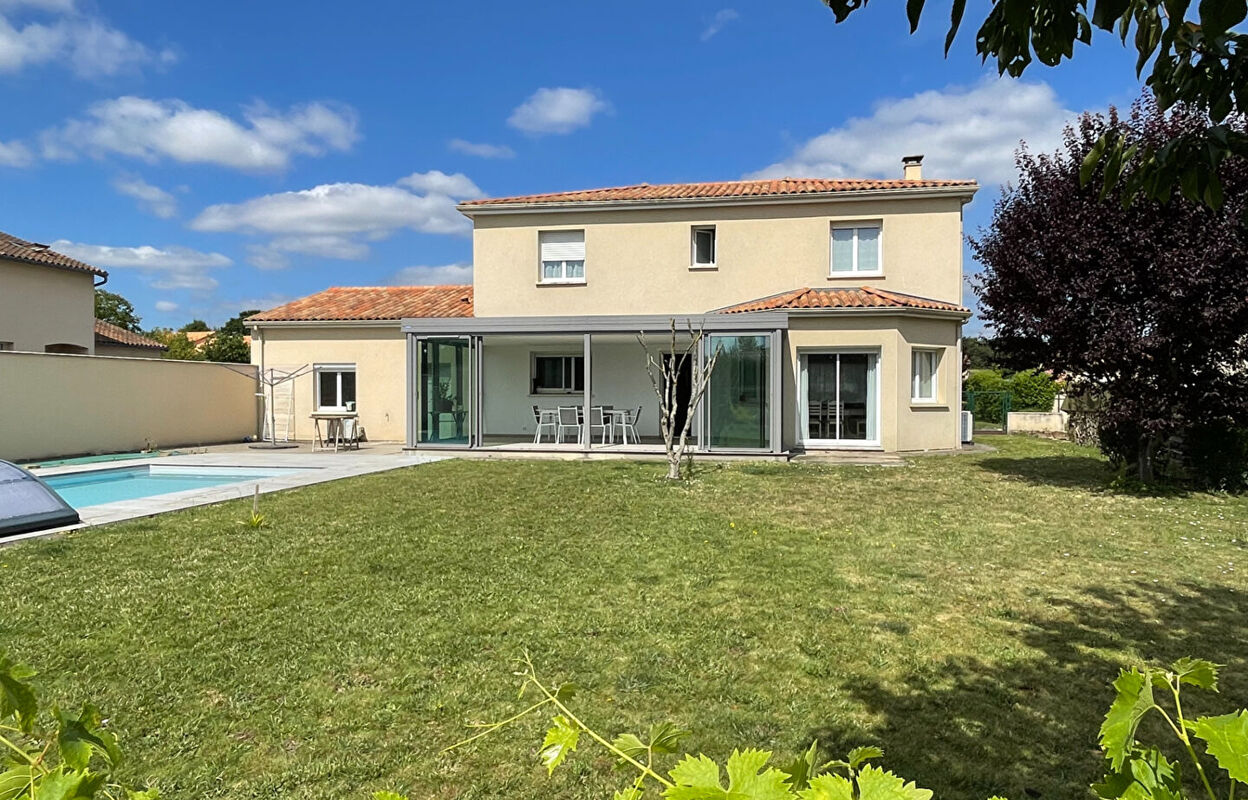 maison 7 pièces 157 m2 à vendre à Ligugé (86240)