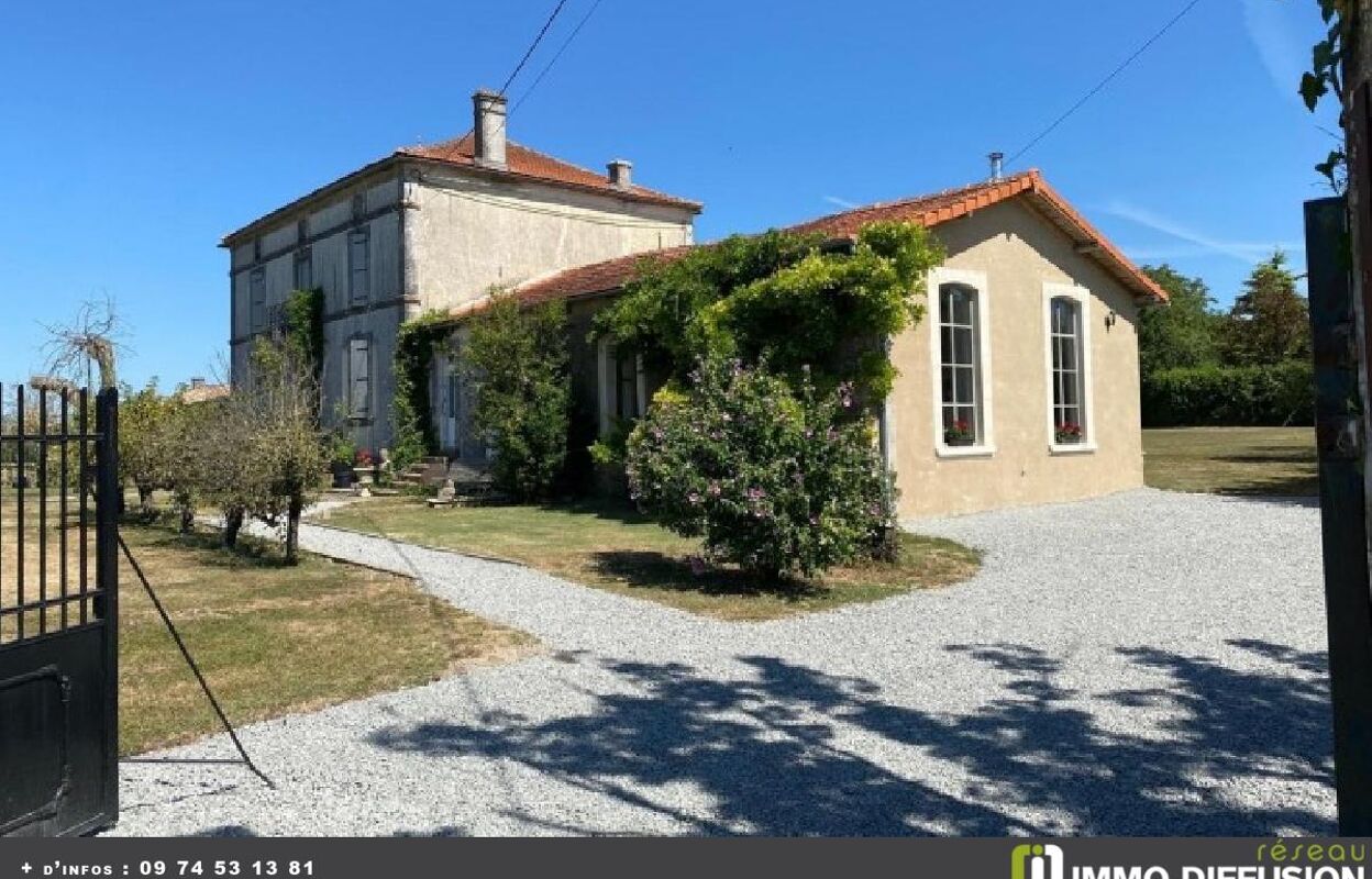 maison 8 pièces 316 m2 à vendre à Villefagnan (16240)