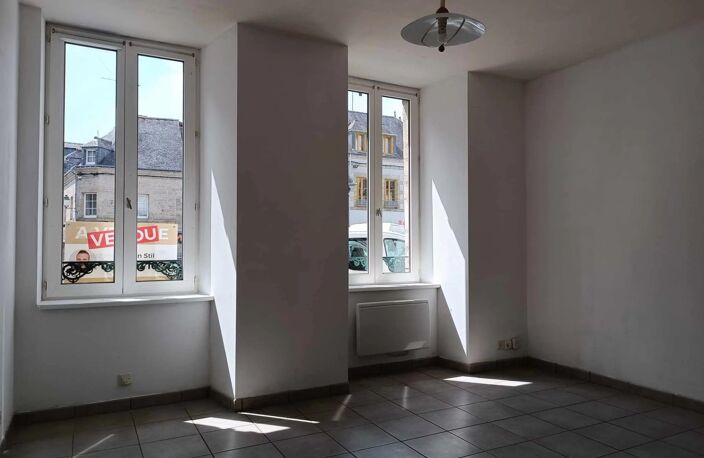 PONTIVY - APPARTEMENT T2 AVEC GARAGE PRIVATIF — photo 3